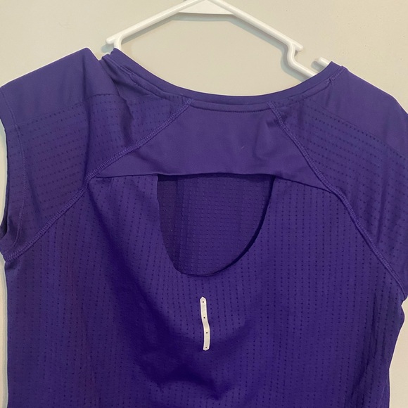 Exercise shirt - Picture 3 of 3
